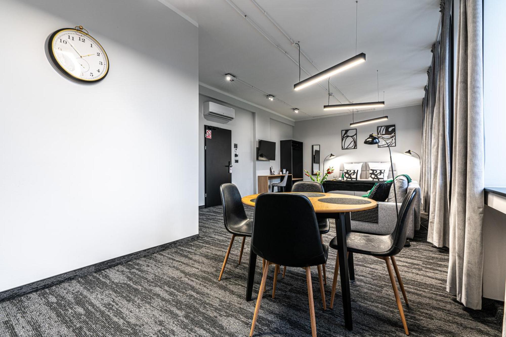 Vanta Business Center Скавина Екстериор снимка